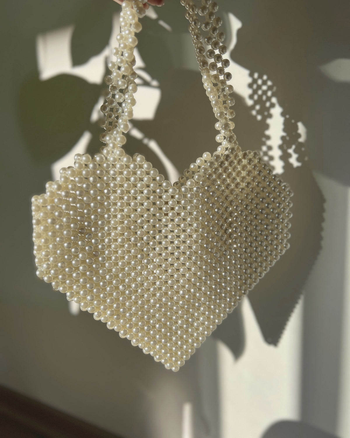 Eros – faux pearl handbag, lifestyle shot