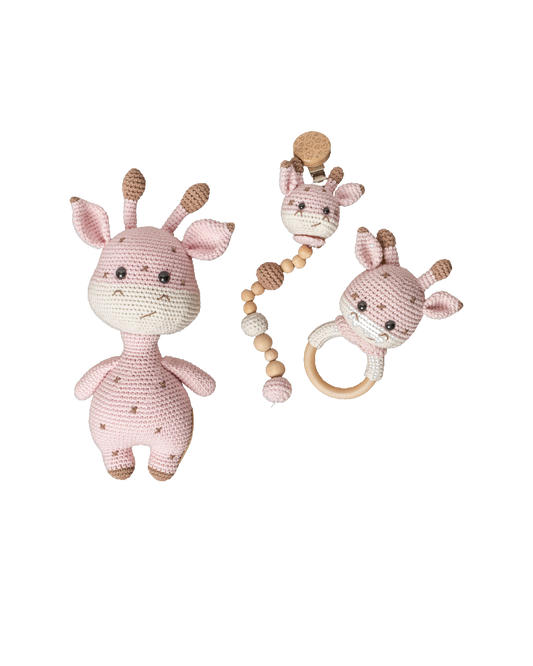Baby Giraffe Set – pink baby set, studio shot