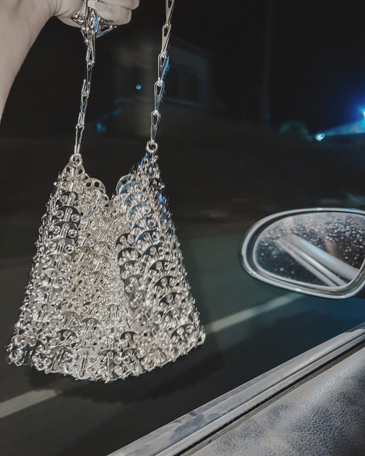 Raven – polished steel tote bag, lifestyle shot
