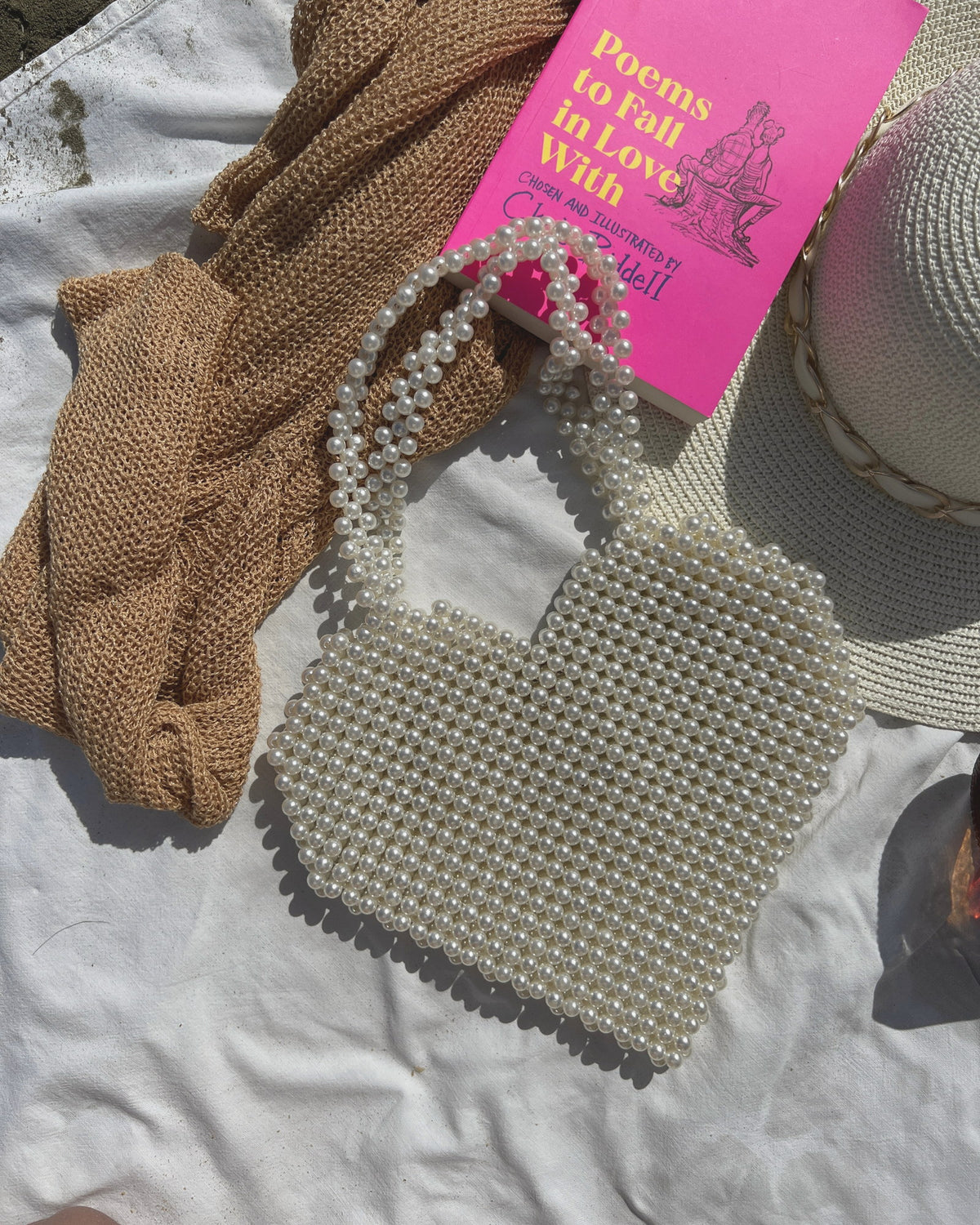 Eros – faux pearl handbag, lifestyle shot